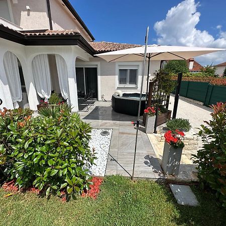 Villa Zonta Apartment Maremi With Private Jacuzzi Буйе Екстериор снимка