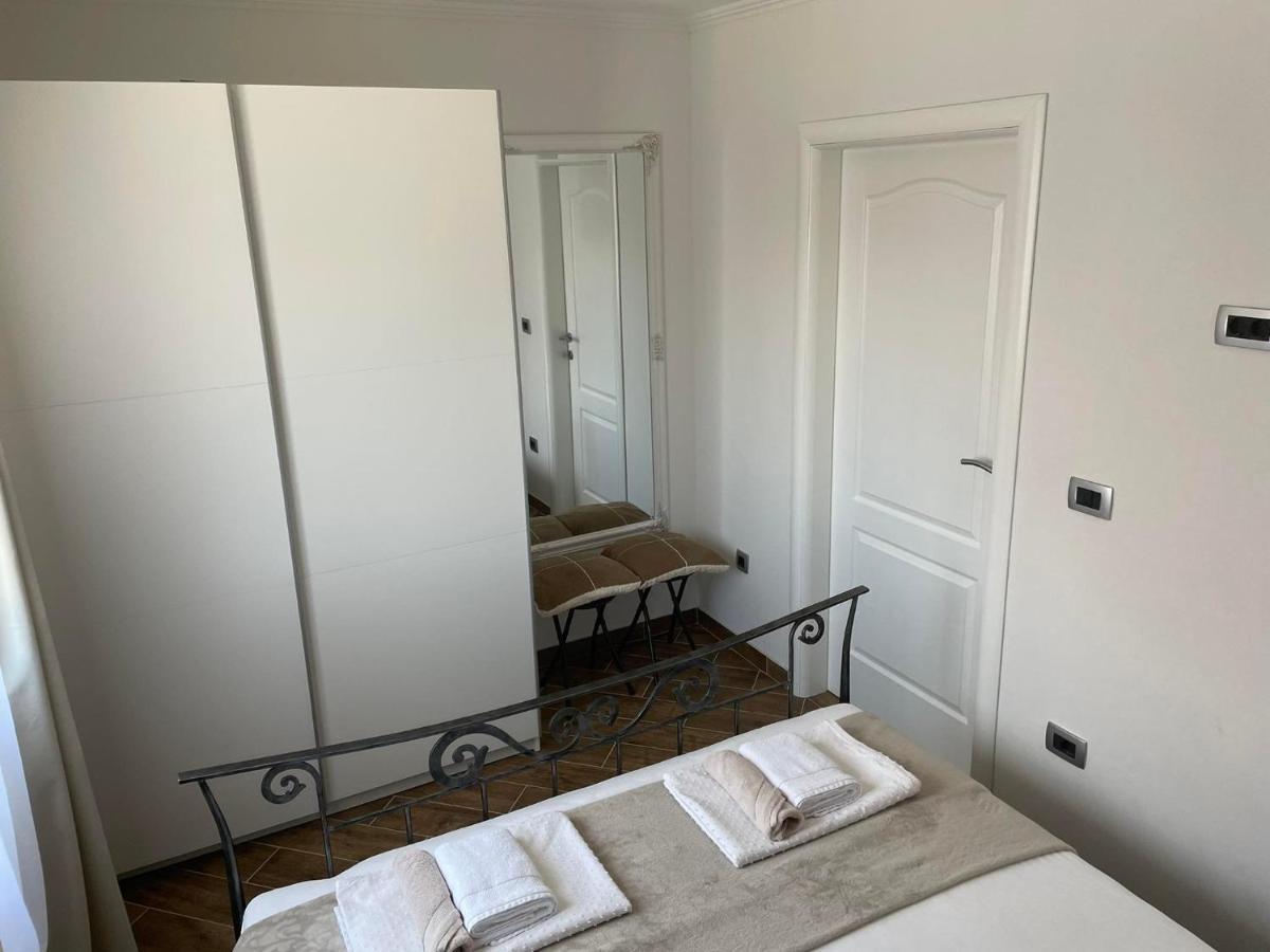 Villa Zonta Apartment Maremi With Private Jacuzzi Буйе Екстериор снимка