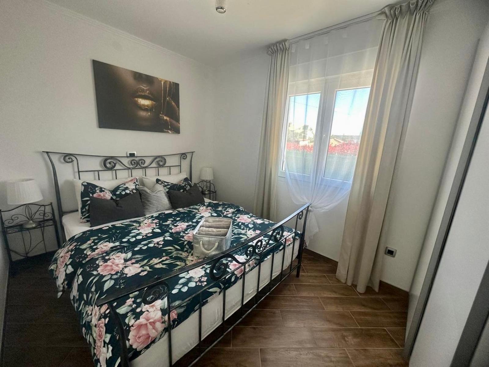 Villa Zonta Apartment Maremi With Private Jacuzzi Буйе Екстериор снимка